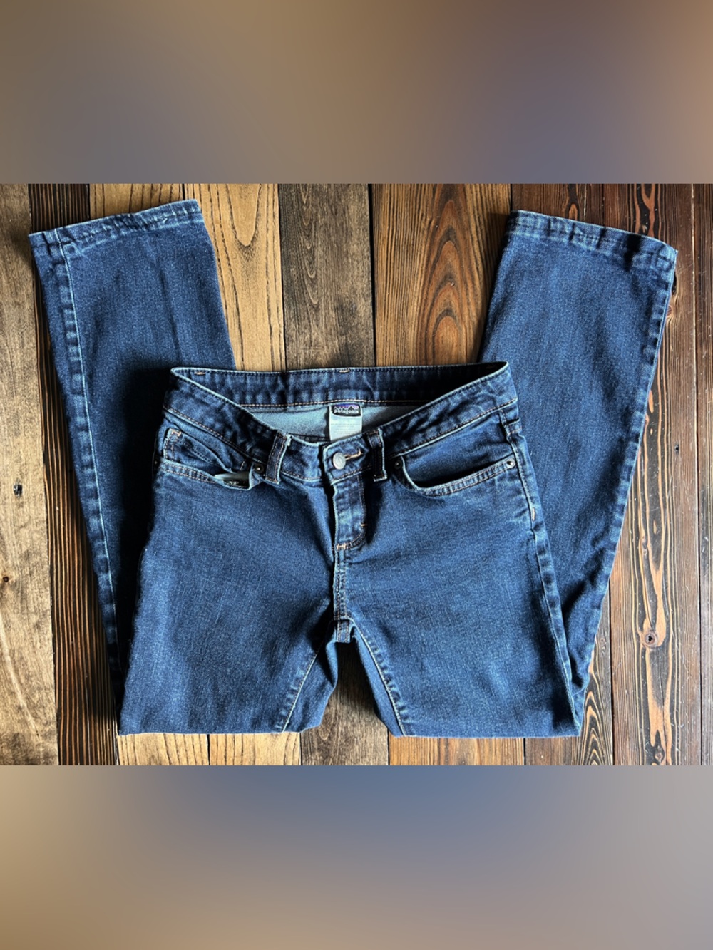 PATAGONIA • straight leg jeans low rise jeans normcore hiking outdoor dark wash